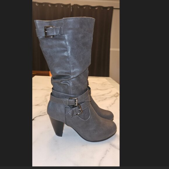 NWOT Ardene grey boots, size 7 - Picture 1 of 6